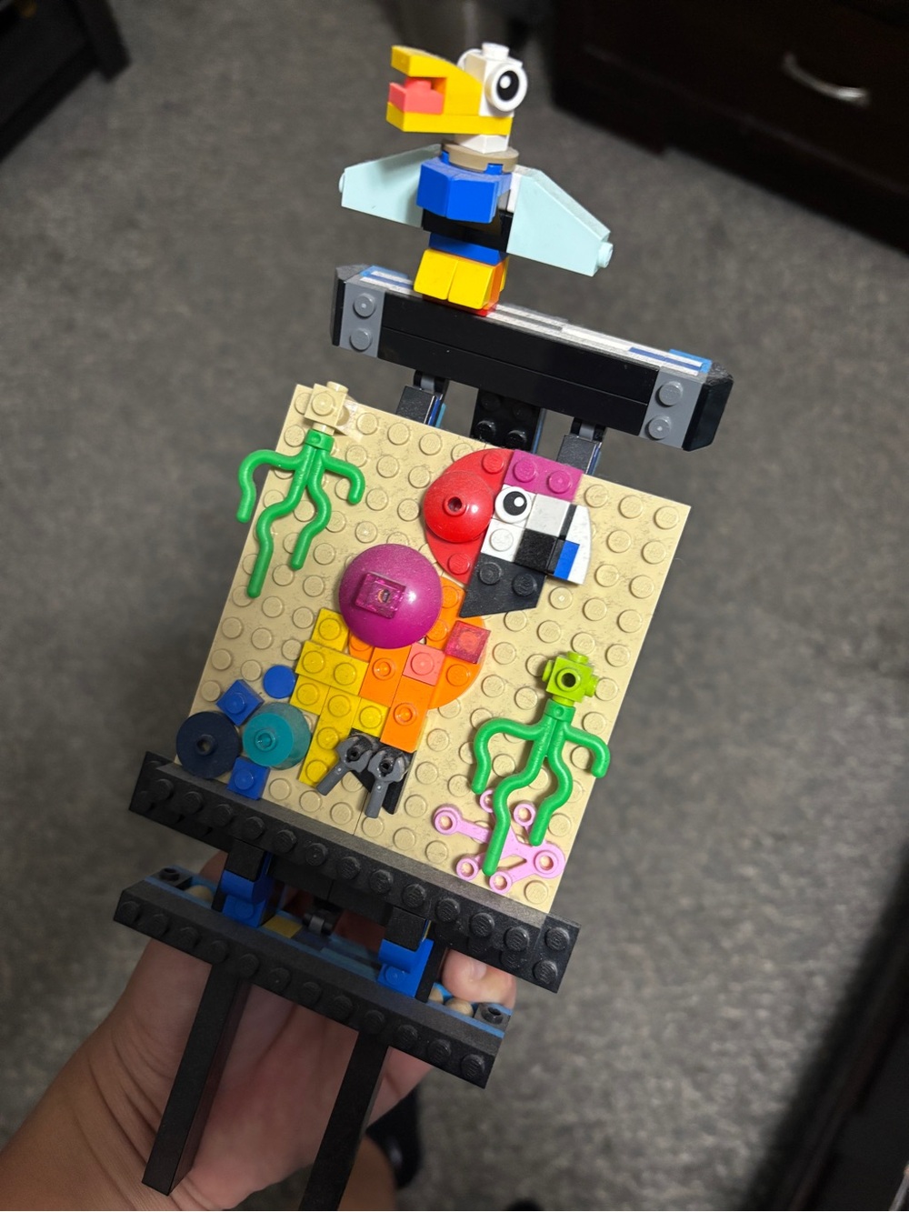 LEGO Creator 31122 Fish Tank Alternate Build: Painting